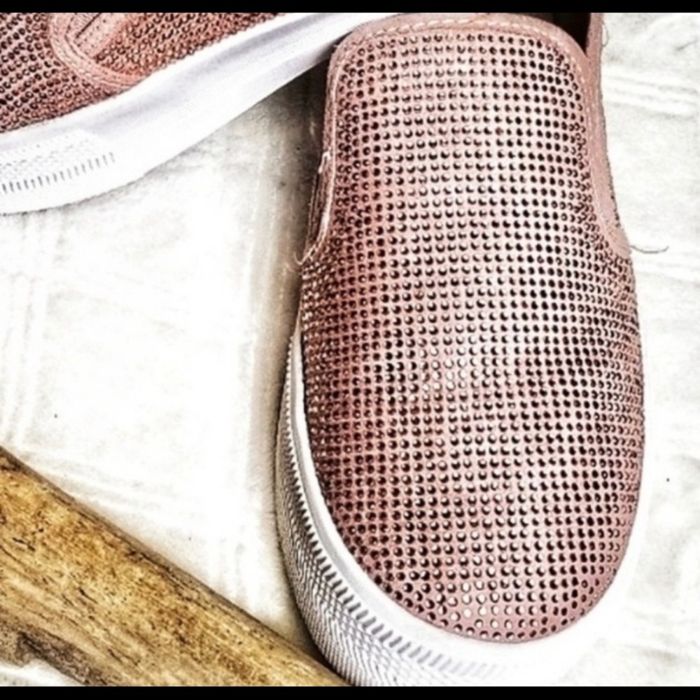 GUESS Pink Bedazzled Slip Ons! 💖 - Picture 3 of 7